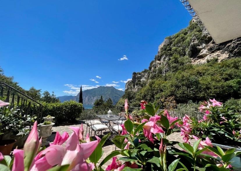 Viewlake Apartment Torbole Sul Garda Zewnętrze zdjęcie