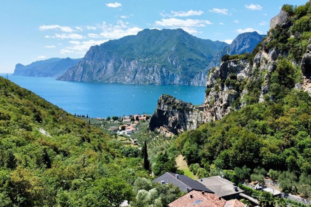 Viewlake Apartment Torbole Sul Garda Zewnętrze zdjęcie