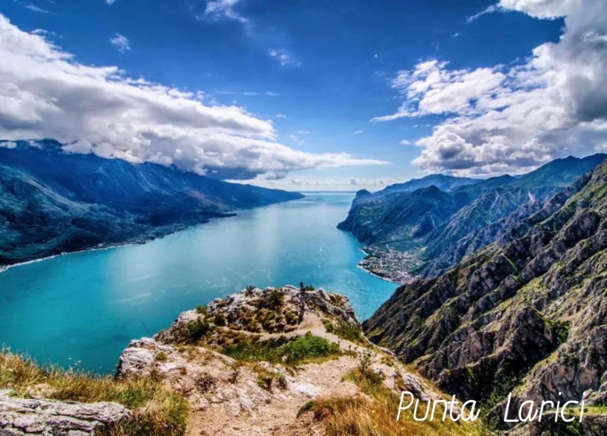 Viewlake Apartment Torbole Sul Garda Zewnętrze zdjęcie
